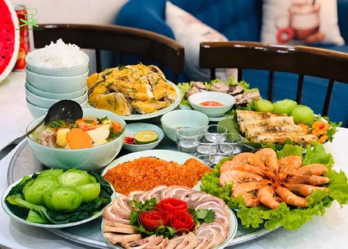 Nau co tai nha o Me Linh (1) Nau co tai nha o Me Linh (1)
